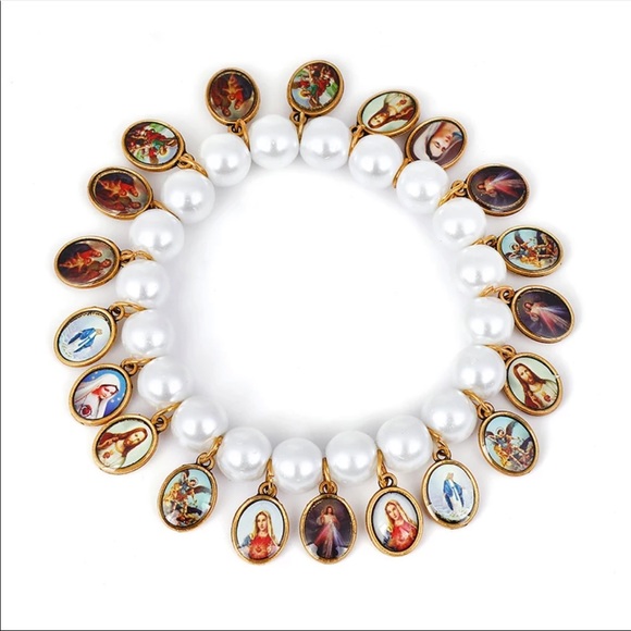 Jesus pearl charm Mary bracelet - Picture 1 of 1